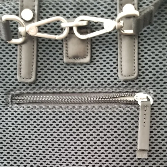 Mesh Knapsack - Picture 3 of 3